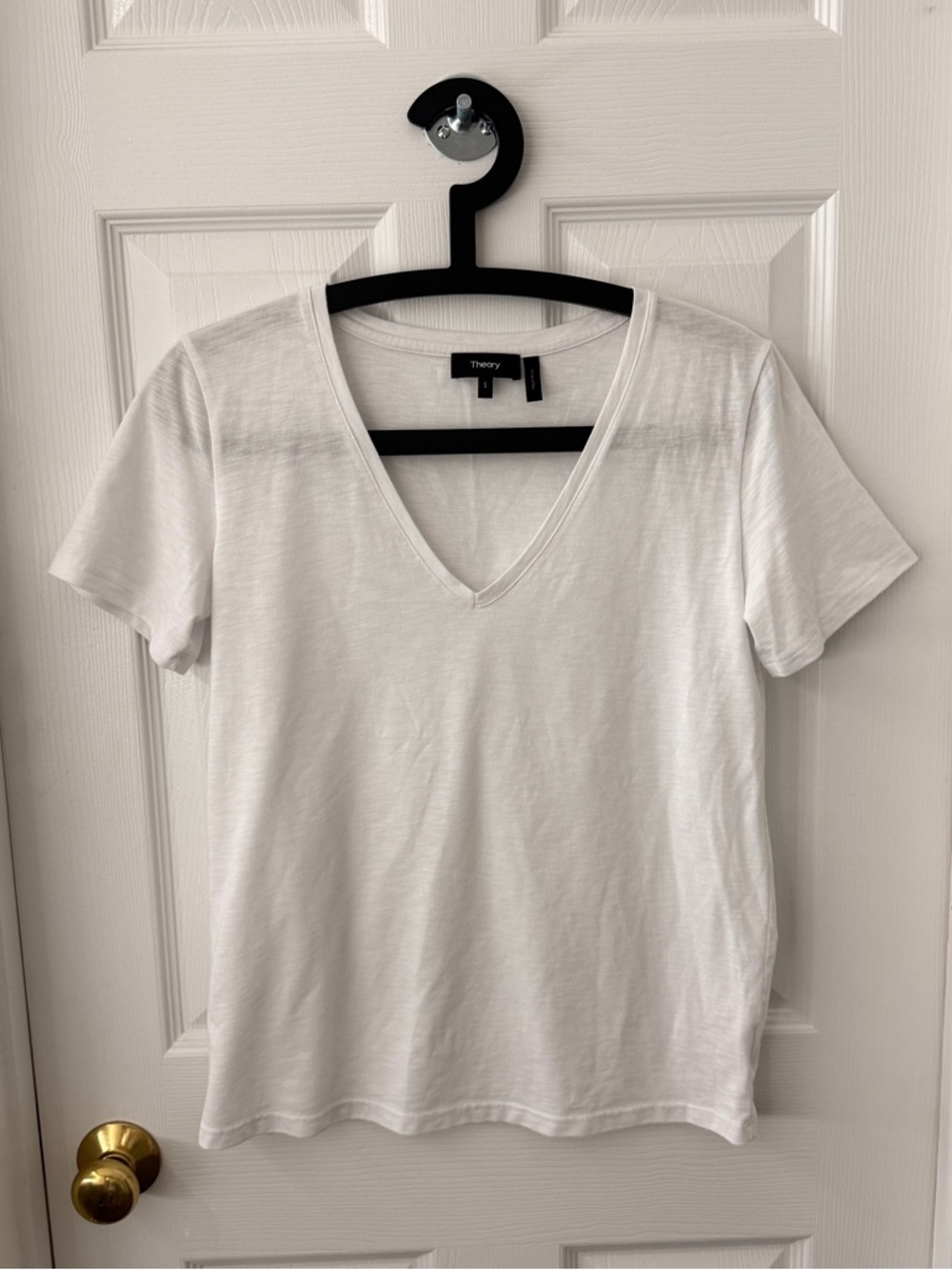 Theory Women's White V-Neck Tee size s
